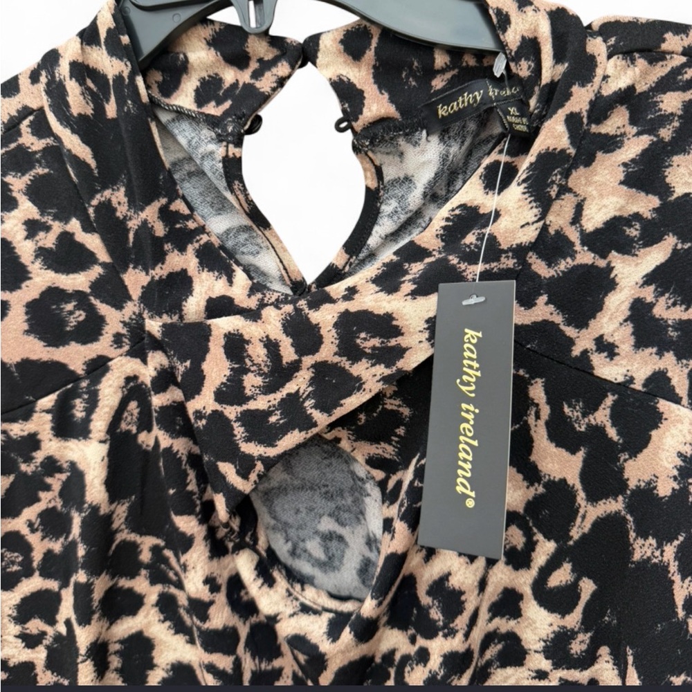Leopard Print, NWT, Mesh Sleeves, Cutout Top, Keyhole, Twisted Neck, - Picture 7 of 10